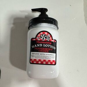 Moisturizing Hand Lotion - Peppermint Creme - White